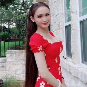 Meet your Posher, Lillian